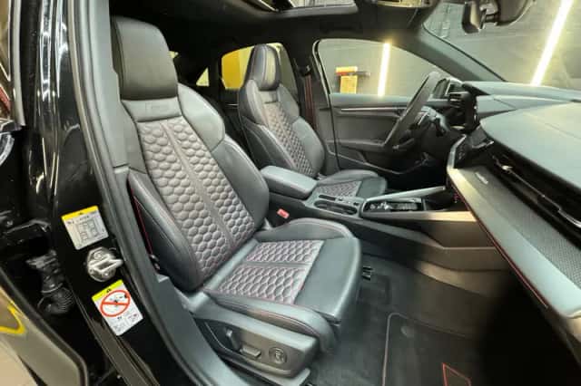 Audi RS3 (2024) thumbnail 38