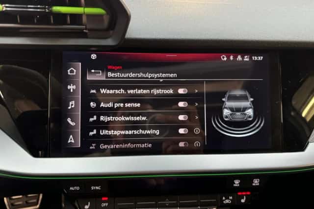 Audi RS3 (2023) thumbnail 37