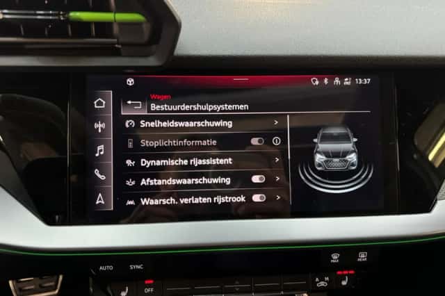 Audi RS3 (2023) thumbnail 38