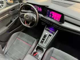 Volkswagen Golf (2021) thumbnail 31