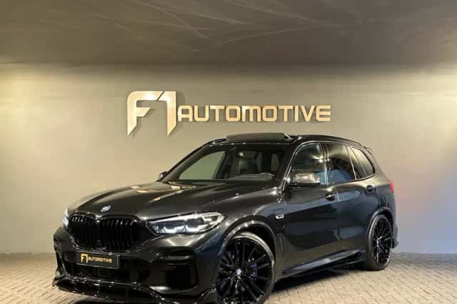 BMW X5 (2023) thumbnail 1