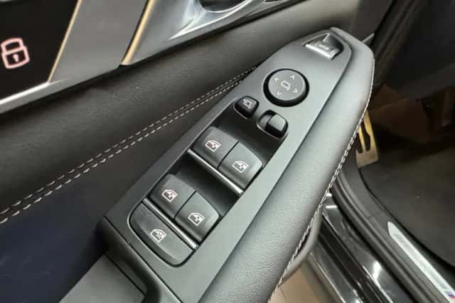 BMW X5 (2023) thumbnail 28