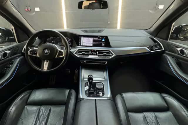 BMW X5 (2023) thumbnail 4