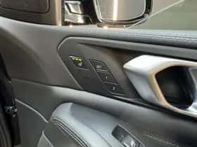 BMW X5 (2023) thumbnail 32