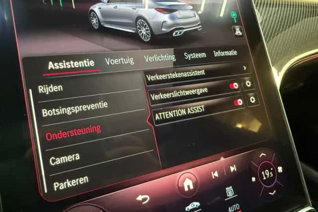 Mercedes-Benz C-Klasse (2023) thumbnail 37