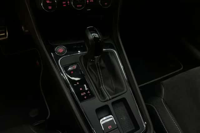 SEAT Leon (2018) thumbnail 19