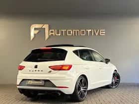 SEAT Leon (2018) thumbnail 3