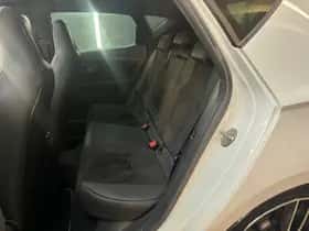 SEAT Leon (2018) thumbnail 22