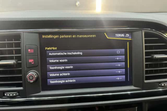 SEAT Leon (2018) thumbnail 28