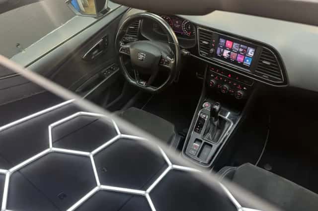 SEAT Leon (2018) thumbnail 32