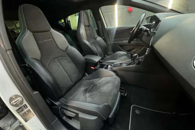 SEAT Leon (2018) thumbnail 33