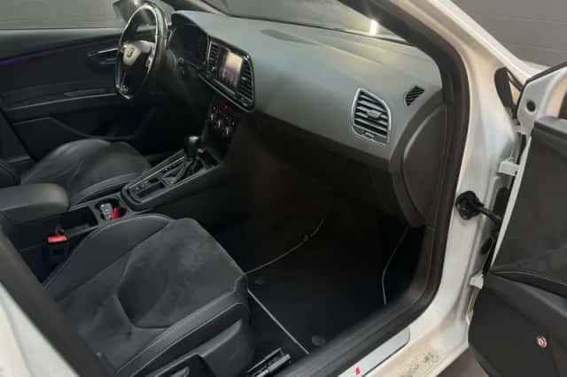 SEAT Leon (2018) thumbnail 34