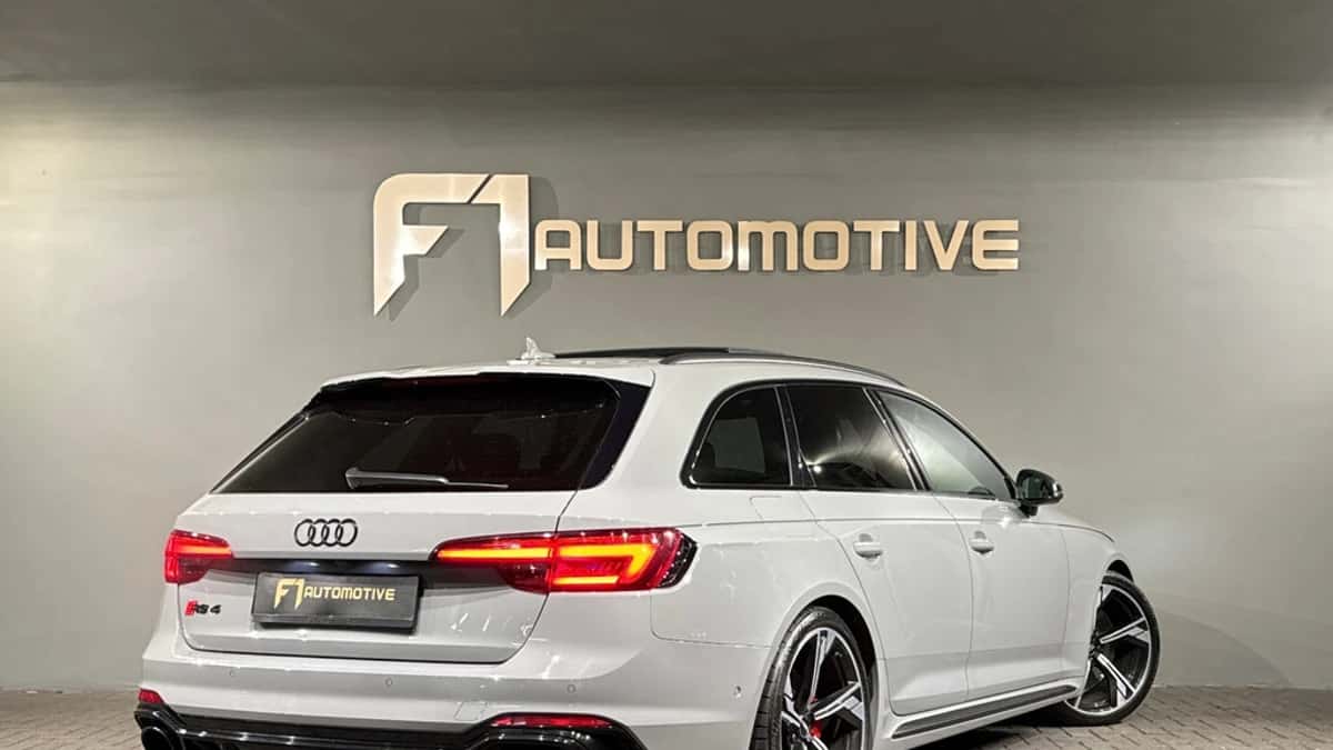 Audi RS4 (2019) — foto 1