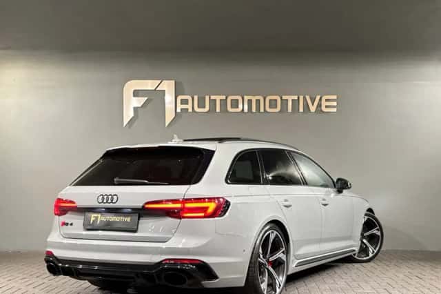 Audi RS4 (2019) thumbnail 3