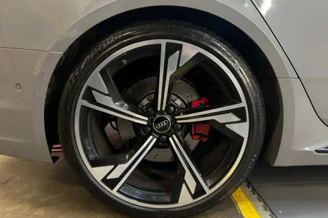 Audi RS4 (2019) thumbnail 7