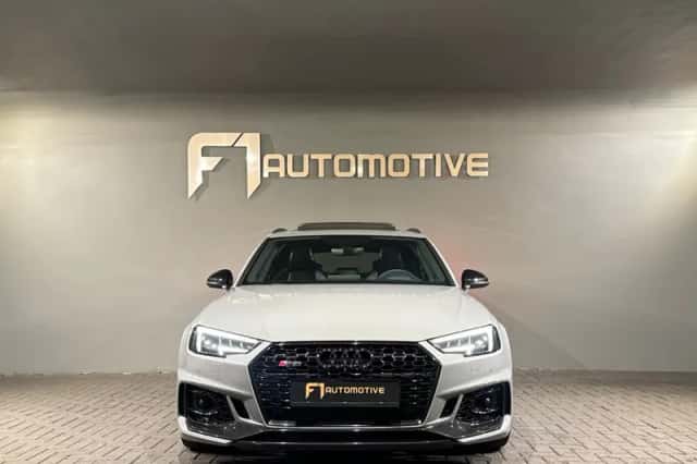 Audi RS4 (2019) thumbnail 10