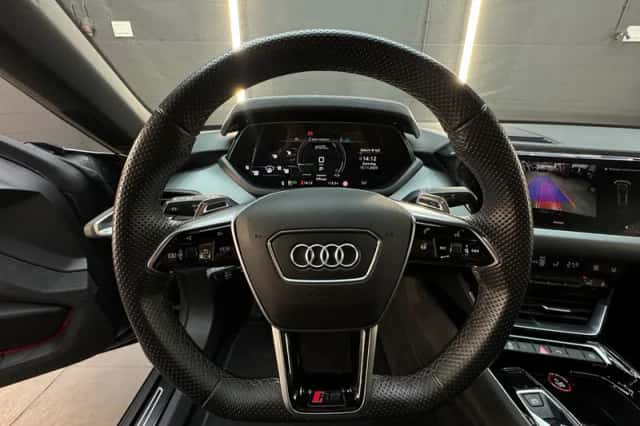 Audi e-tron GT (2023) thumbnail 14