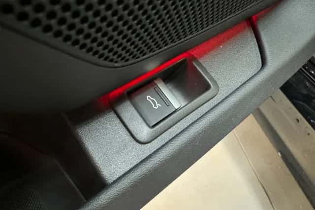 Audi e-tron GT (2023) thumbnail 22
