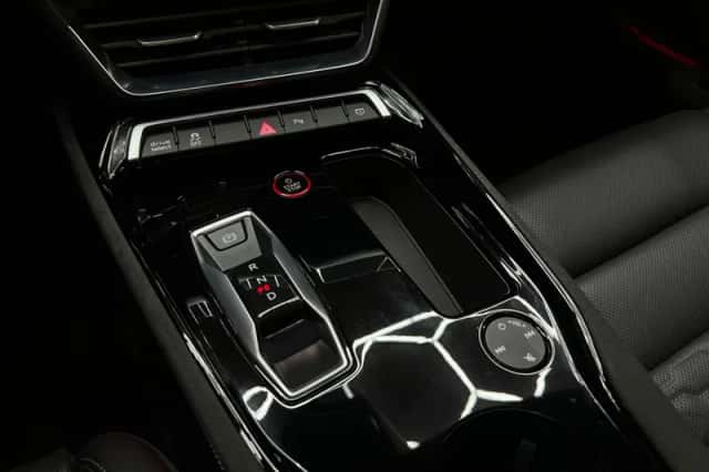 Audi e-tron GT (2023) thumbnail 23