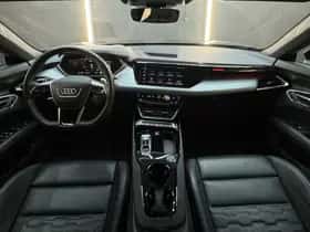 Audi e-tron GT (2023) thumbnail 4