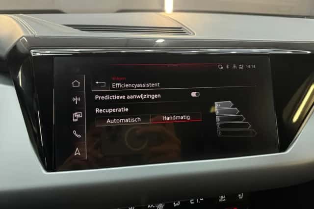 Audi e-tron GT (2023) thumbnail 41