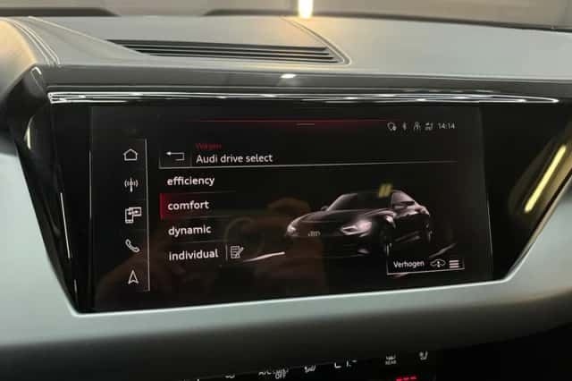 Audi e-tron GT (2023) thumbnail 42