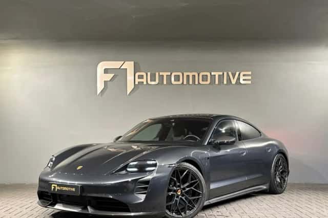 Porsche Taycan (2020) thumbnail 1