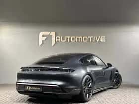 Porsche Taycan (2020) thumbnail 3