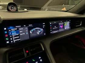 Porsche Taycan (2020) thumbnail 24