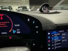 Porsche Taycan (2020) thumbnail 49