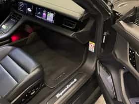 Porsche Taycan (2020) thumbnail 57