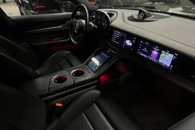 Porsche Taycan (2020) thumbnail 59
