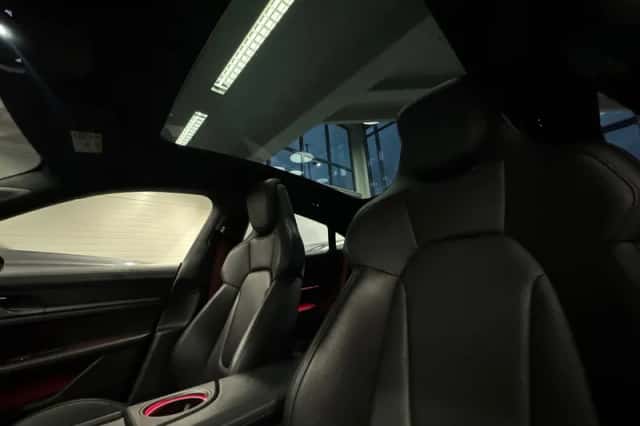 Porsche Taycan (2020) thumbnail 61