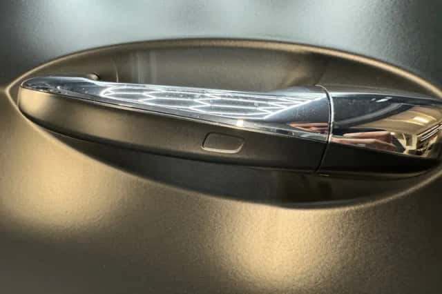 Mercedes-Benz E-Klasse (2023) thumbnail 26