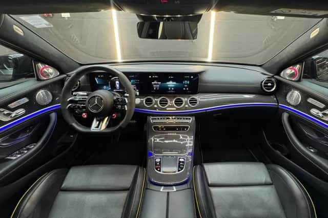 Mercedes-Benz E-Klasse (2023) thumbnail 4