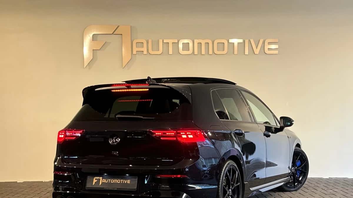 Volkswagen Golf (2021) — foto 1
