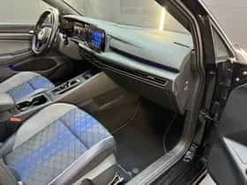 Volkswagen Golf (2021) thumbnail 30