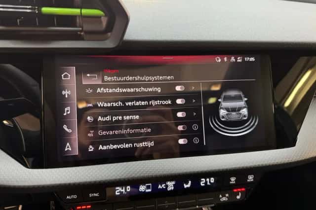 Audi RS3 (2022) thumbnail 29