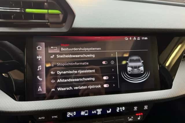 Audi RS3 (2022) thumbnail 30