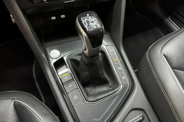 Volkswagen Tiguan (2022) thumbnail 16