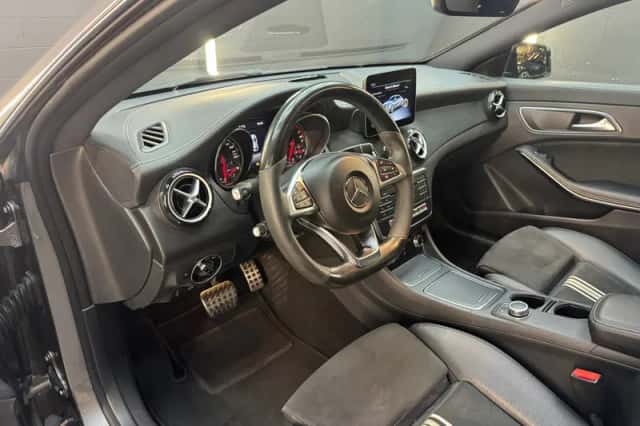 Mercedes-Benz CLA-Klasse (2018) thumbnail 5