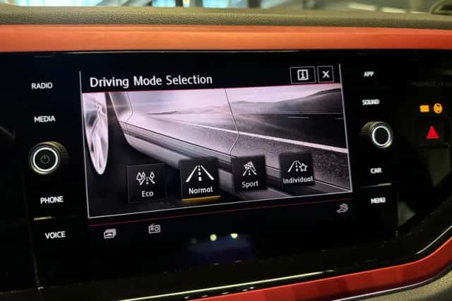 Volkswagen Polo (2020) thumbnail 23