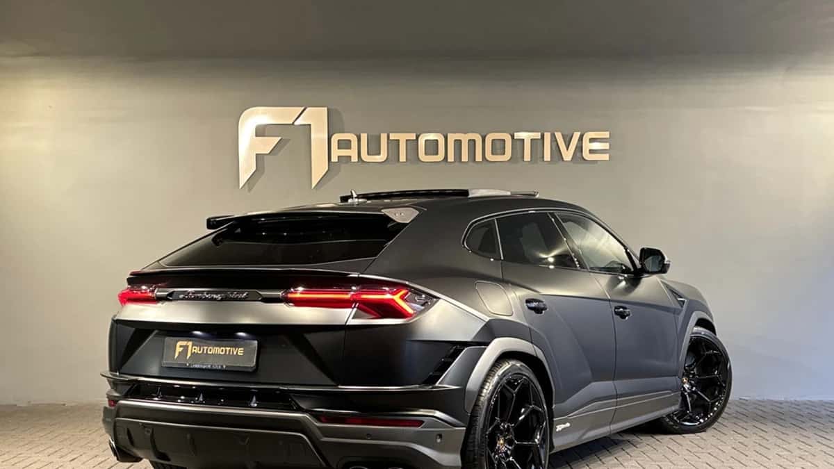 Lamborghini Urus (2023) — foto 1