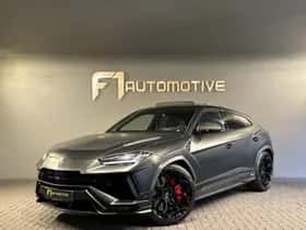 Lamborghini Urus (2023) thumbnail 2