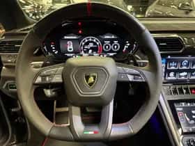 Lamborghini Urus (2023) thumbnail 17