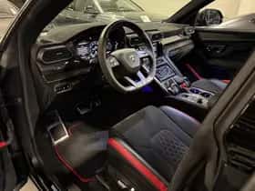 Lamborghini Urus (2023) thumbnail 5
