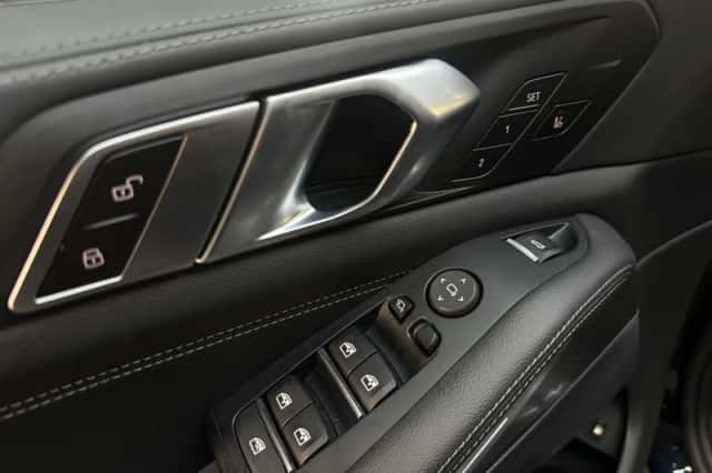 BMW X5 (2022) thumbnail 15