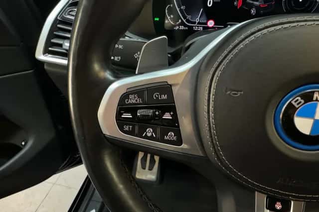 BMW X5 (2022) thumbnail 24