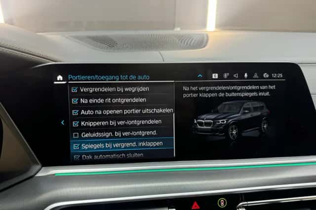 BMW X5 (2022) thumbnail 32