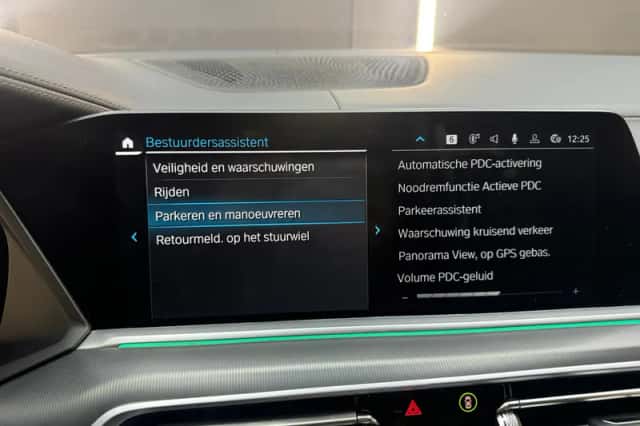 BMW X5 (2022) thumbnail 35